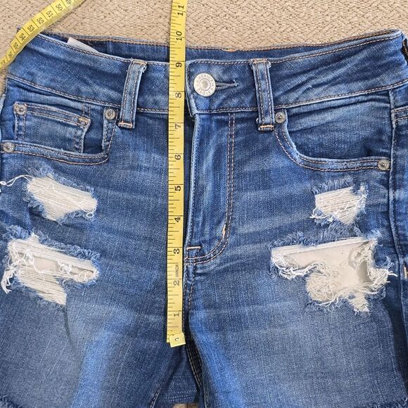 American Eagle Hi Rise Shortie Next Level Stretch Distressed Jean Shorts-Size 4 - Picture 11 of 15